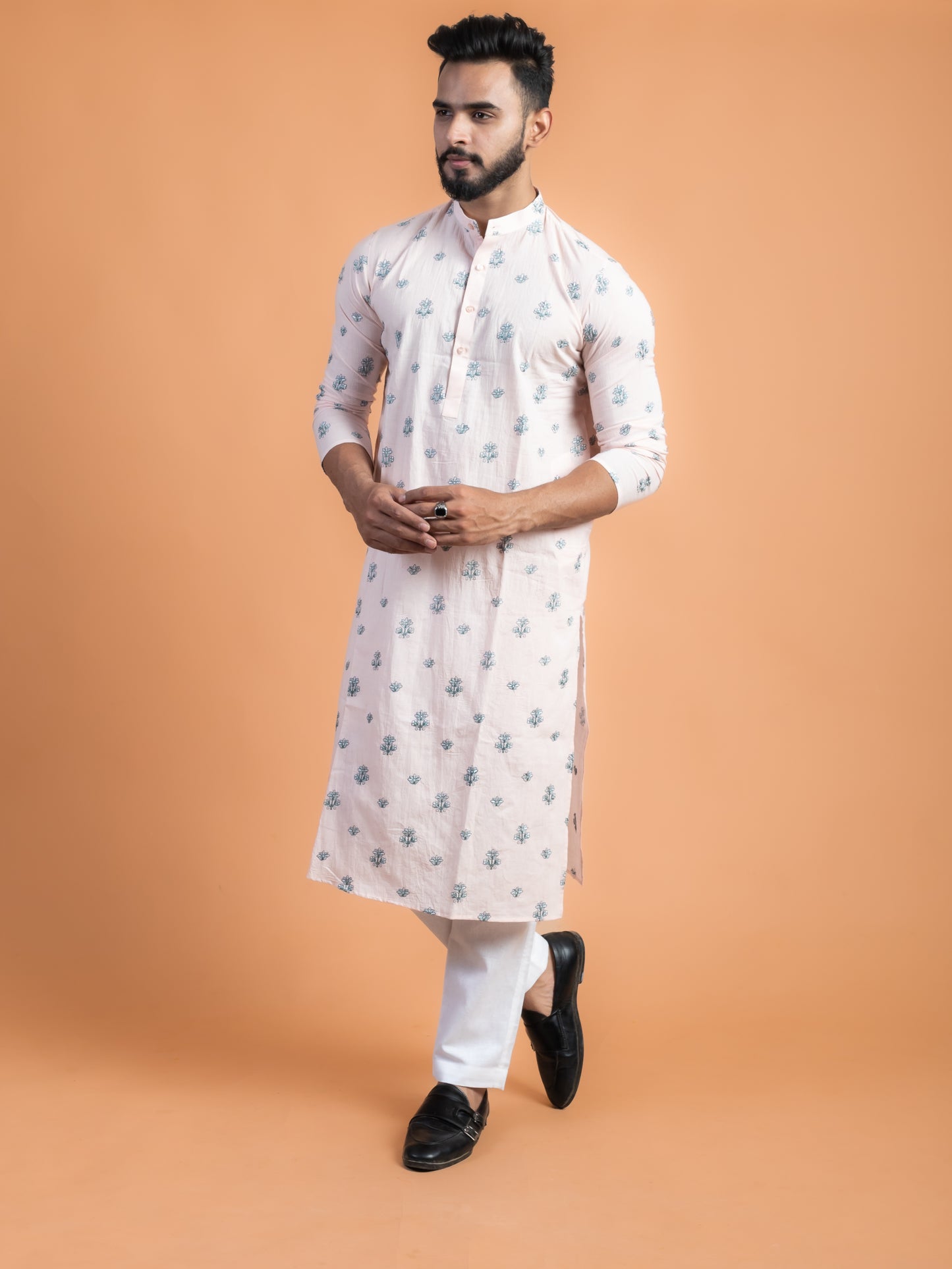 Floral embroidered kurta