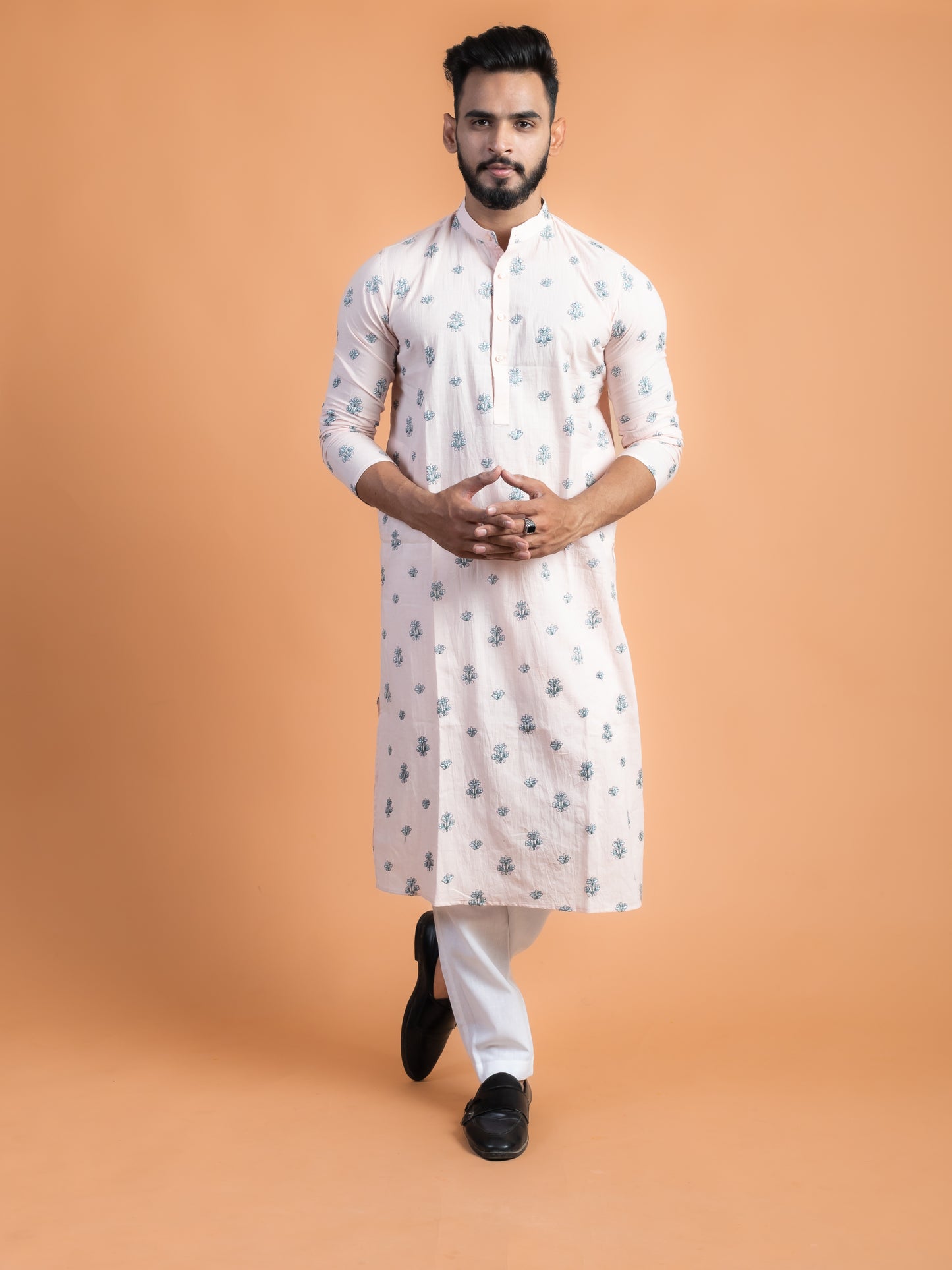 Floral embroidered kurta